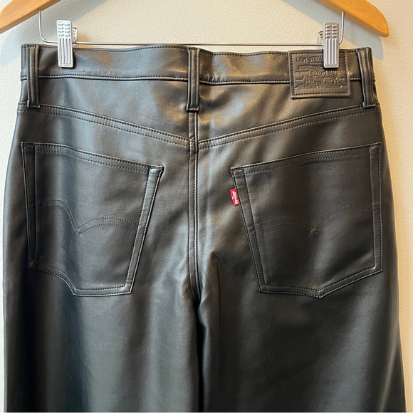 Levi’s FAUX LEATHER BAGGY DAD WOMEN'S PANTS - Picture 8 of 15